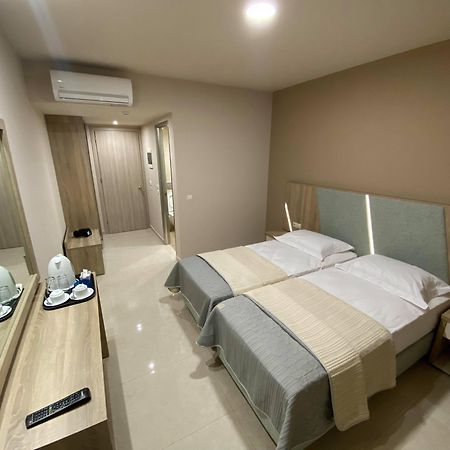Eleni'S Garden & Castello Suites Alykanas  Ngoại thất bức ảnh