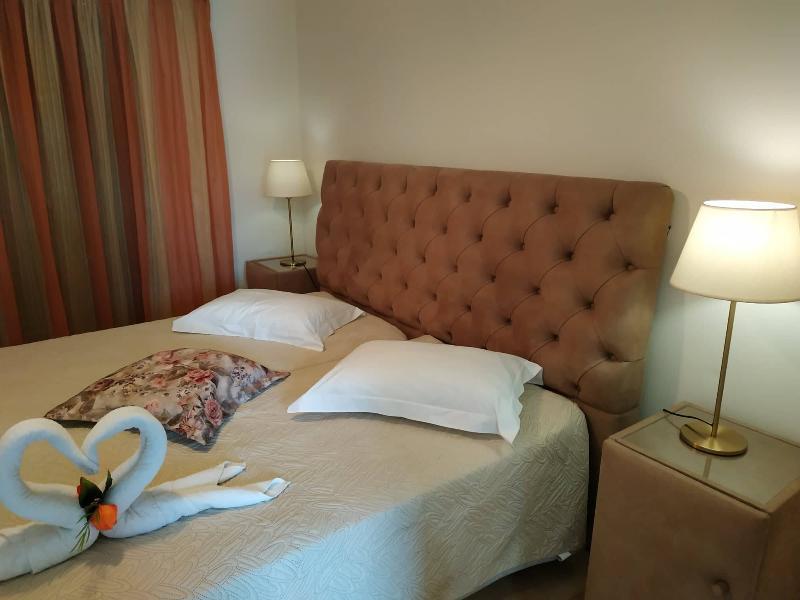 Eleni'S Garden & Castello Suites Alykanas  Ngoại thất bức ảnh