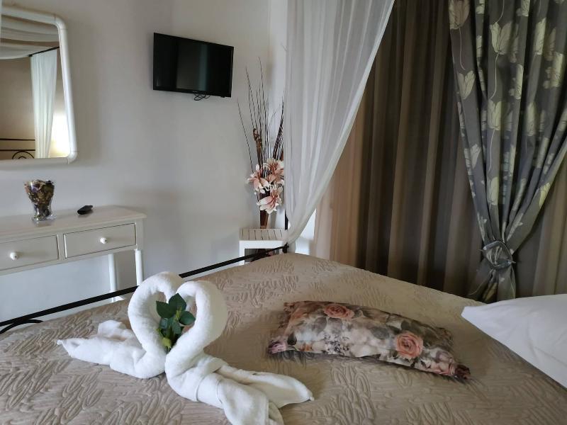 Eleni'S Garden & Castello Suites Alykanas  Ngoại thất bức ảnh